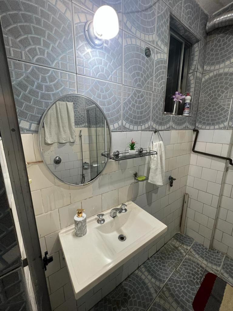 Em Copacabana Beira Mar Apartment *